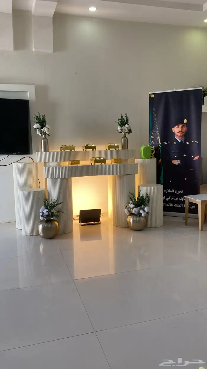 طاولات استقبال طاولات طعام سماعات مداخل استقبال مريات 0