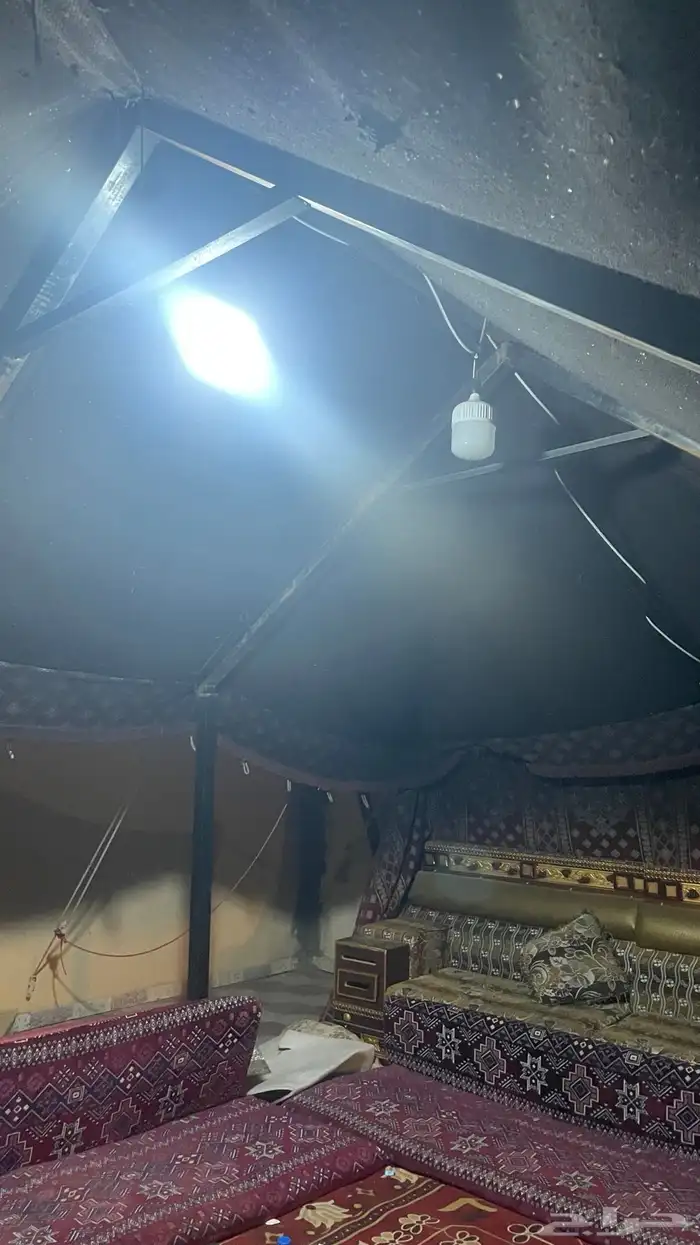بيت شعر مع حديد 1