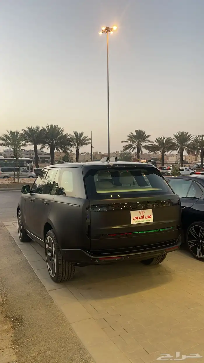 رنج روفر 2025 ايجار 1