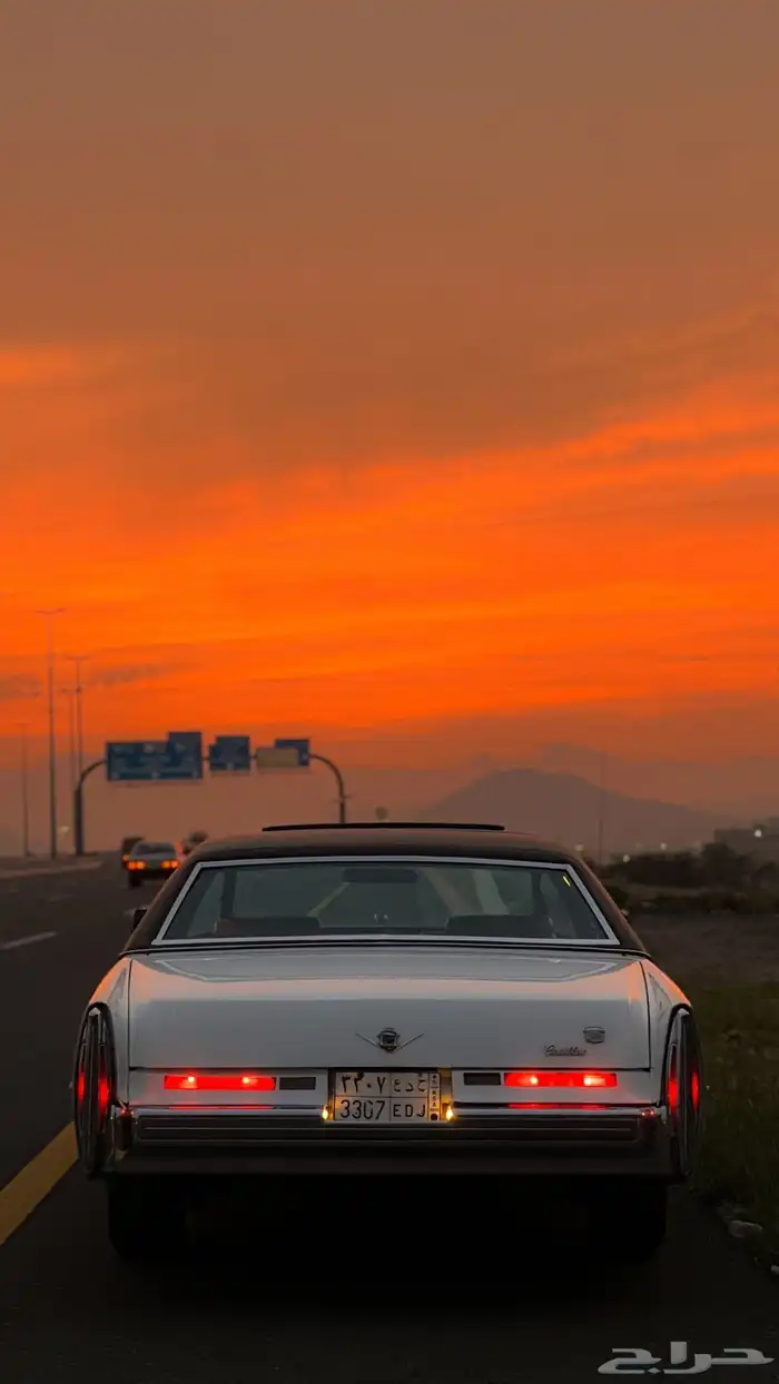 كاديلاك 1975 5