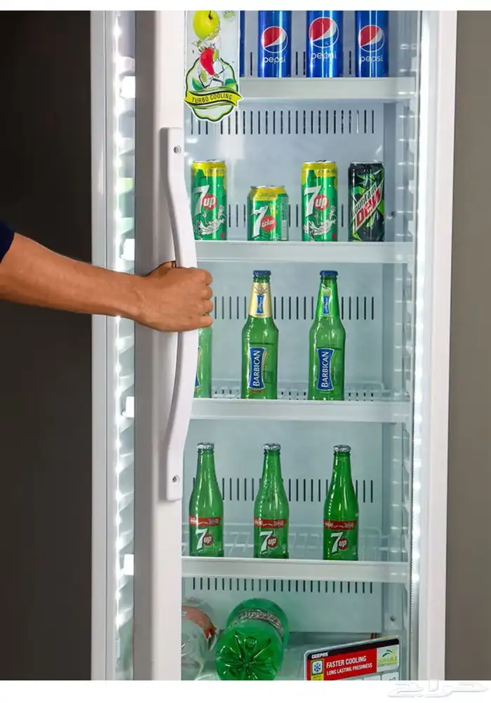 ثلاجة عرض عمودية من شركة جيفار 3