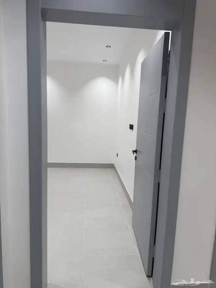 شقة جديدة للايجار حي الصفا 4 غرف ثلاث حمامات 7