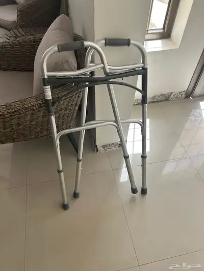 عكازات 4