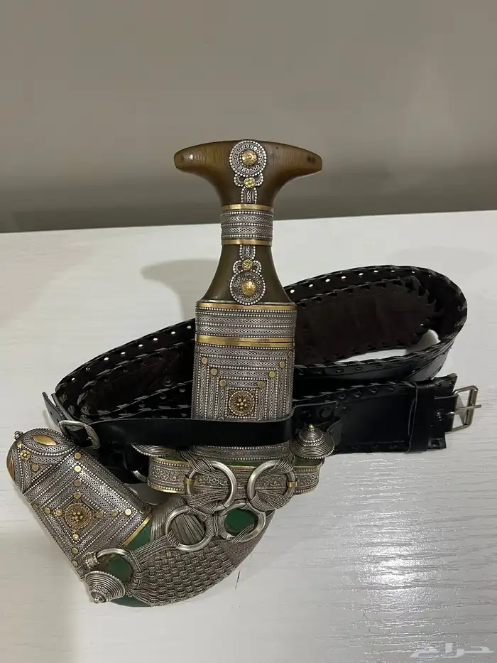 خنجر زراف قديم كفو والصب كفو والمقاس كفو 1