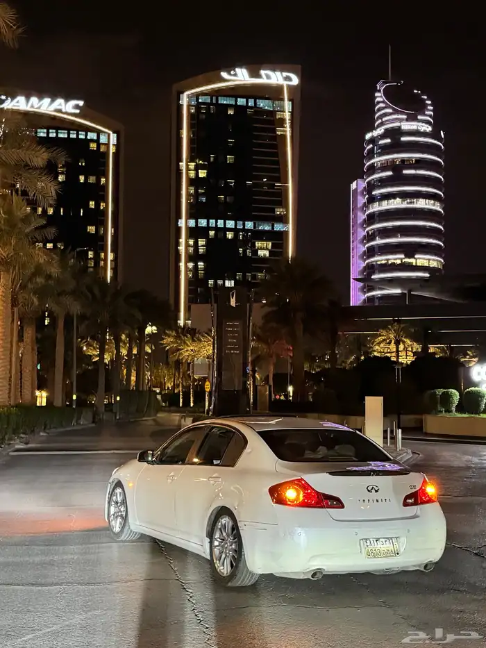 سيارة انفنتي G35 موديل 2008 10