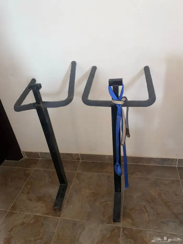 للبيع حماله سيكل بالسياره ورا 0