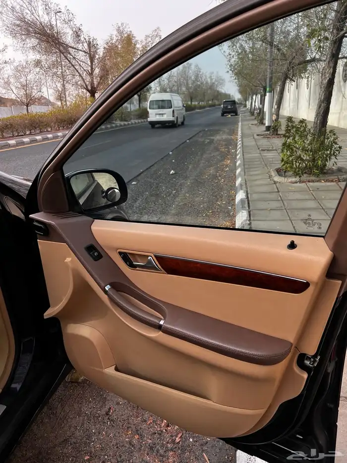 مرسيدس R350 10