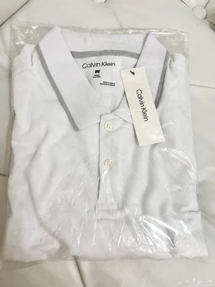 تيشيرتات اصلية جديدة من ماركة Calvin Klein 0