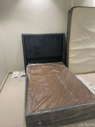سرير فاخر نفر واحد الحجم الكبير قاعده مخمل مع دوشق طبي 0