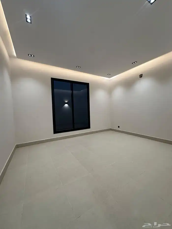 دور أرضي للبيع بالجنادرية 730 الف 6