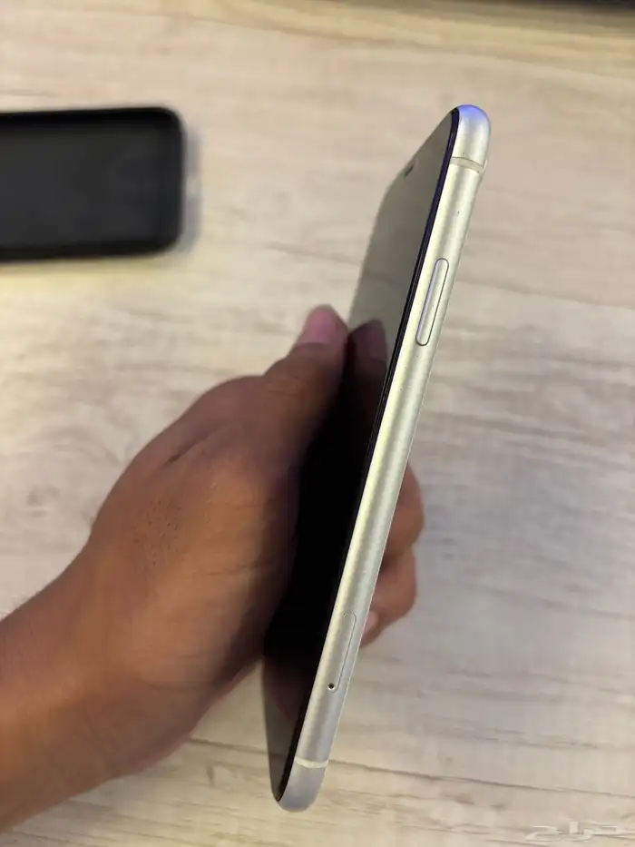 ايفون xr 128 قيقا 2