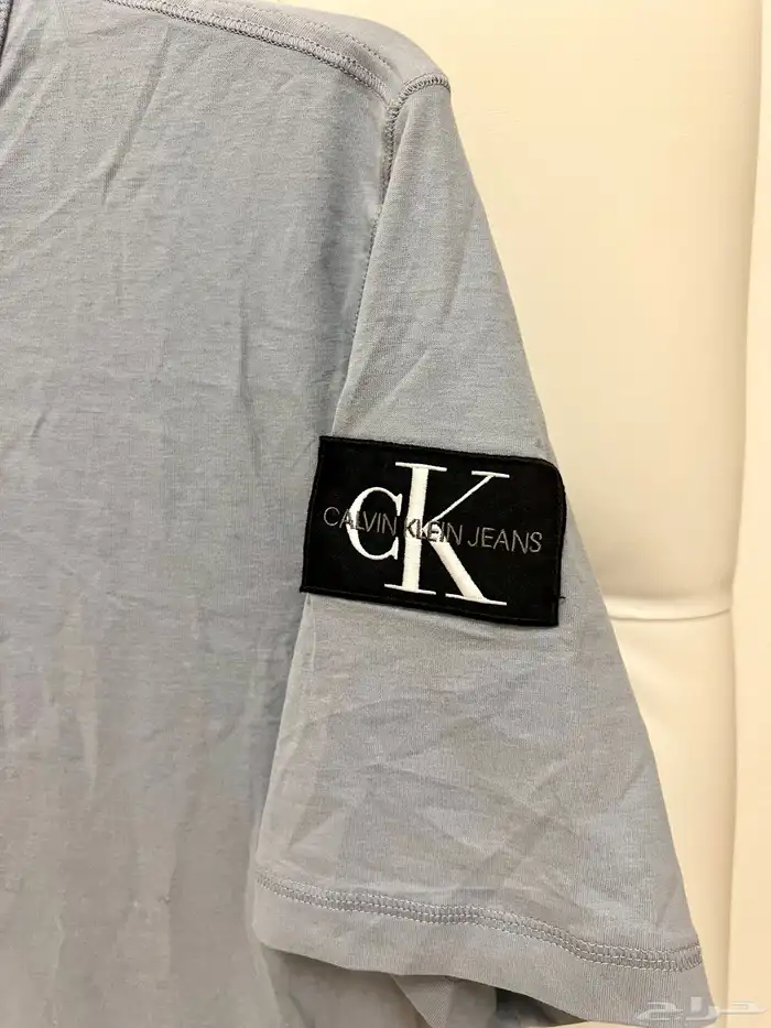 تيشيرتات اصلية جديدة من ماركة Calvin Klein 7