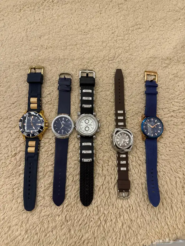 ساعات رجاليه نظيفه واغلبها جديده لم تلبس 0