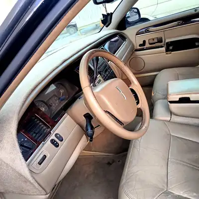 فورد تاون كار 2011 index