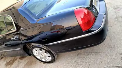 فورد تاون كار 2011 index