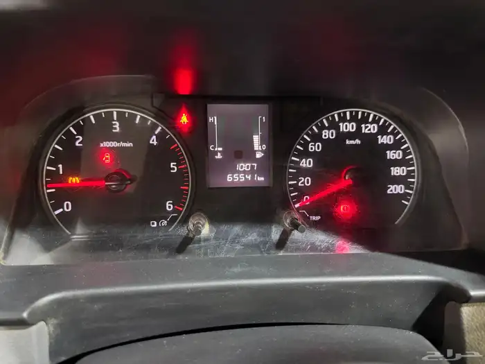 نيسان باص ثلاجة 2021 13