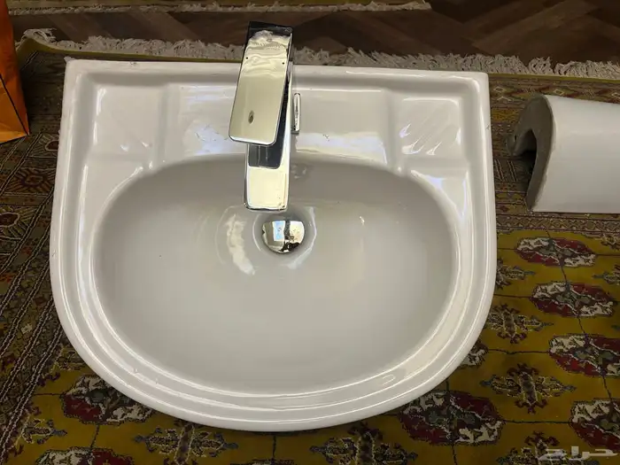 احواض مغاسل حمام سيراميك مع خلاط صنبور حنفية مياه 0