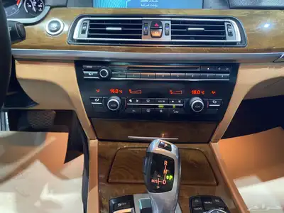 بي ام دبليو 2012 740 35