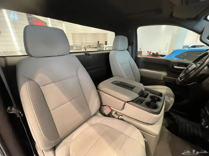 CHEVROLET SILVERADO MODEL 2019 11