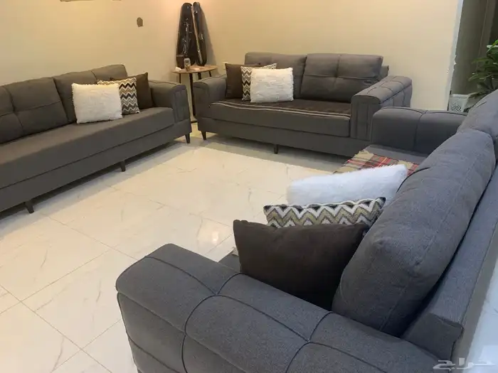 كنب مكون من 3 قطع 6