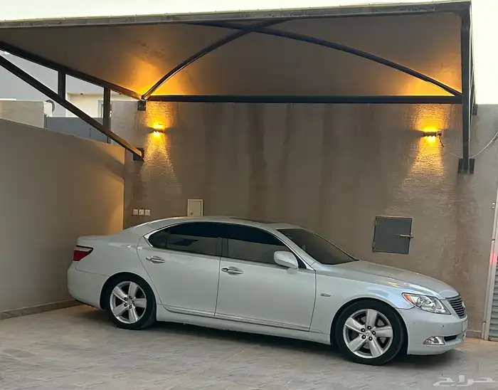 لكزس 460 شورت علي الشرط وارد بريمي 0