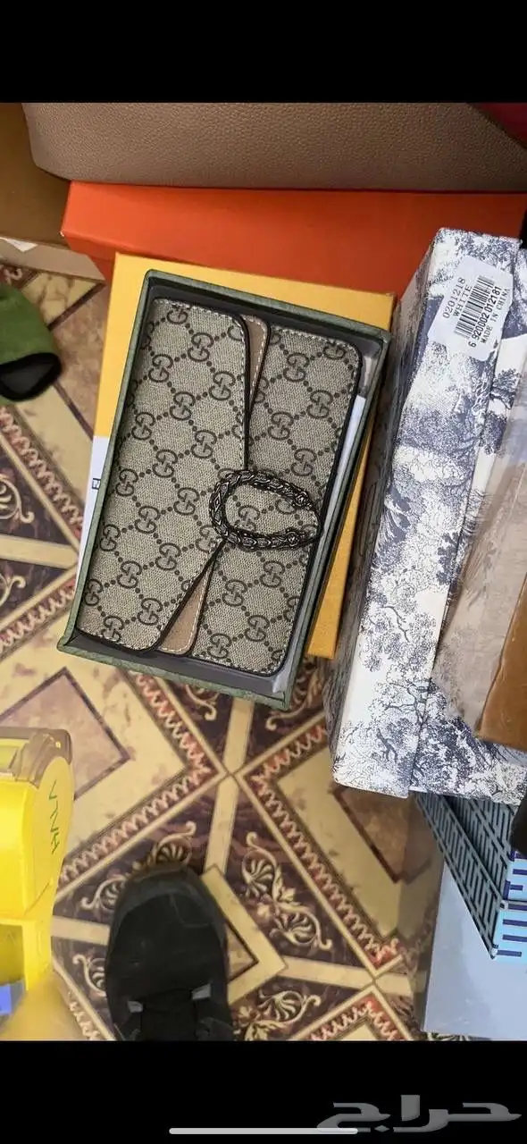 شنط نسائيه تقليد ماركه هاي كواليتي والماستر بالحبه والجمله 35