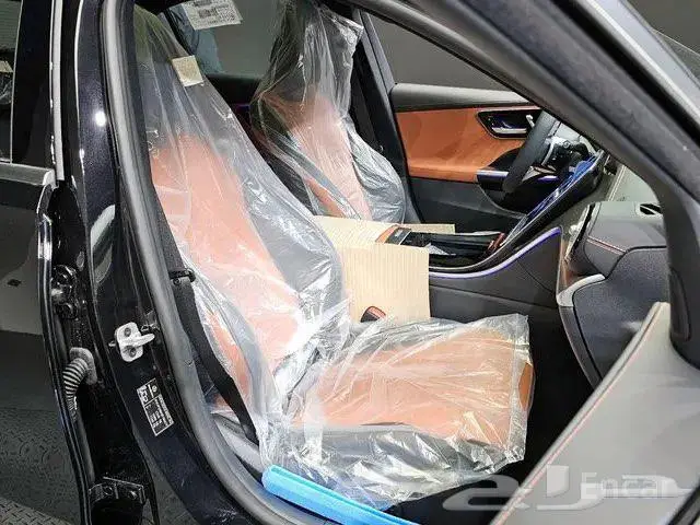 مرسيدس C200 2025 11