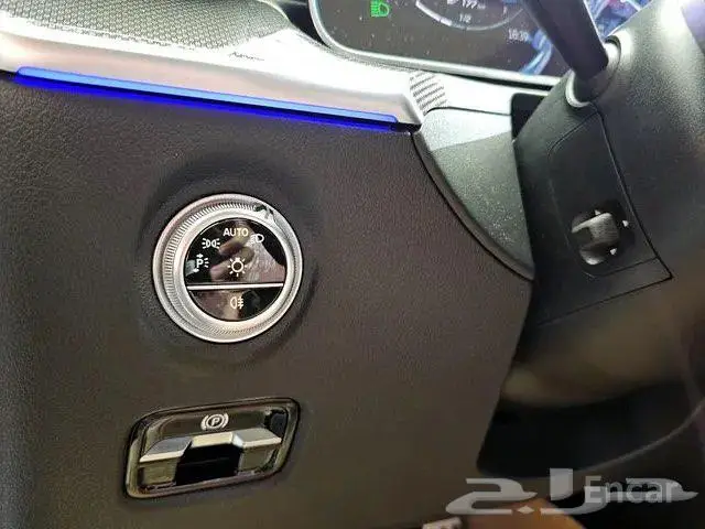 مرسيدس C200 2025 14