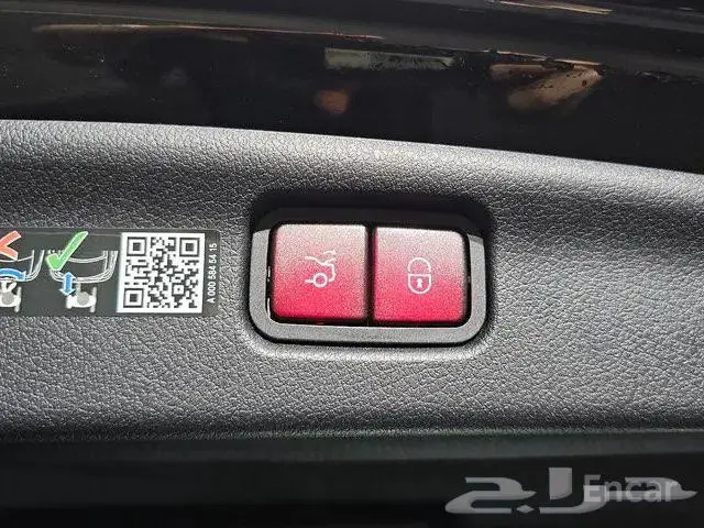 مرسيدس C200 2025 17