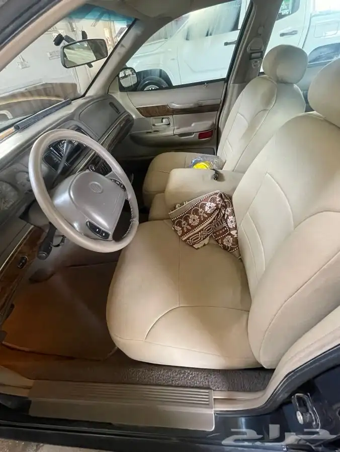 للبيع فورد 99 6