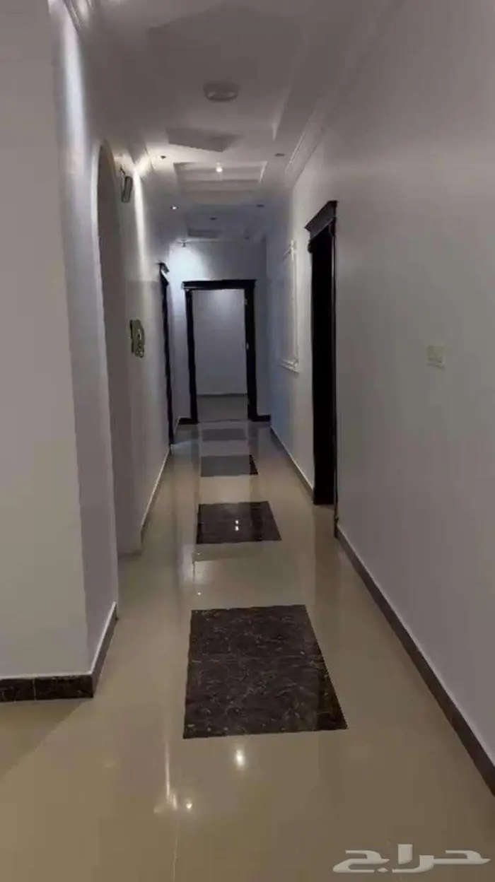 شقة عوائل للايجار السنوي بحي الورود بمدينة جدة 0
