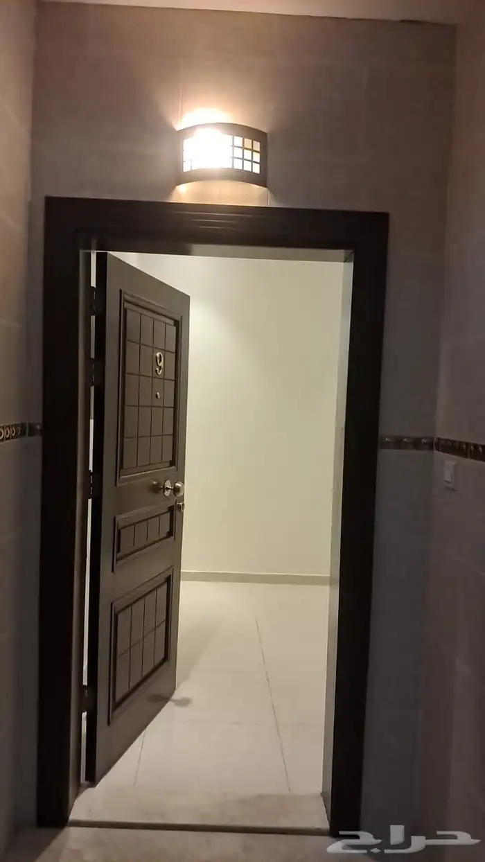 شقة للايجار حي الريان 5