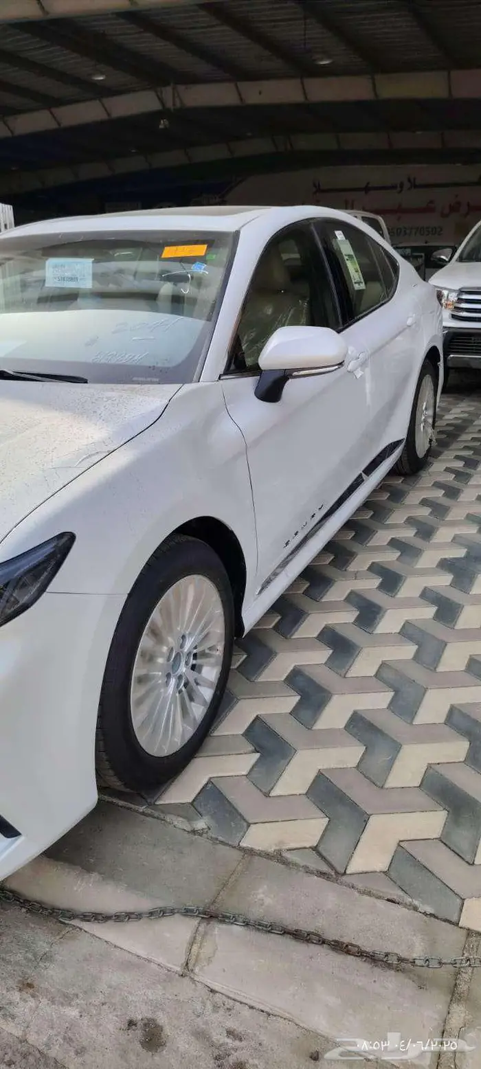 كامري LE بنزين سعودي موديل 2025 1