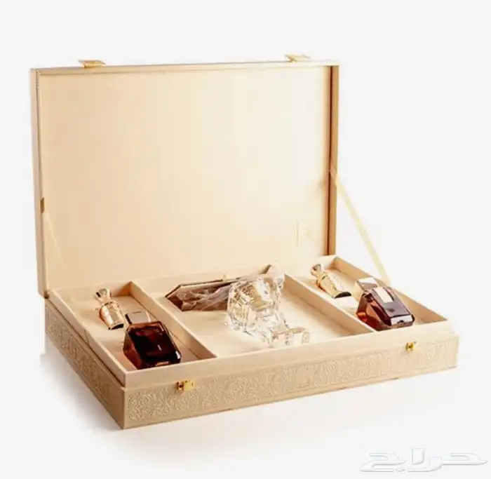 عود وعطرين للبيع 2