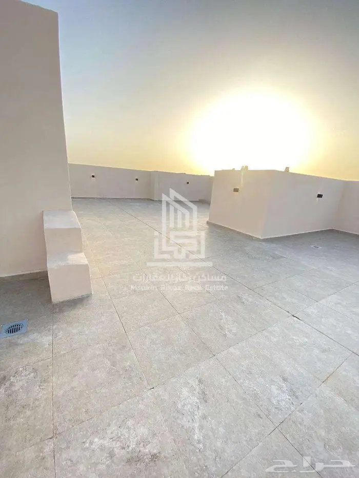 شقة مودرن مع سطح للبيع -مشروع أسس 470 متر 24