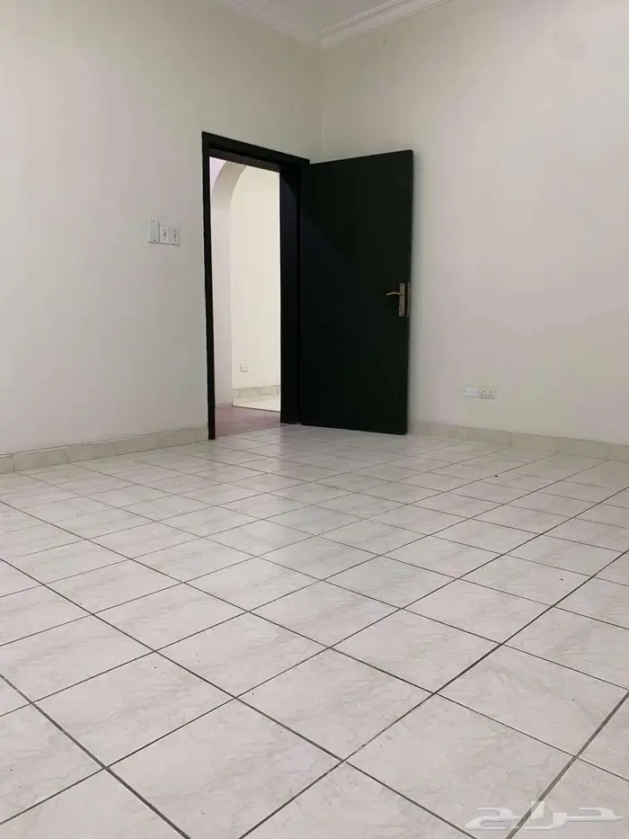 شقة للإيجار في قلب الخبر 4