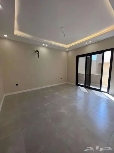 روف جديد للايجار حي الريان 15