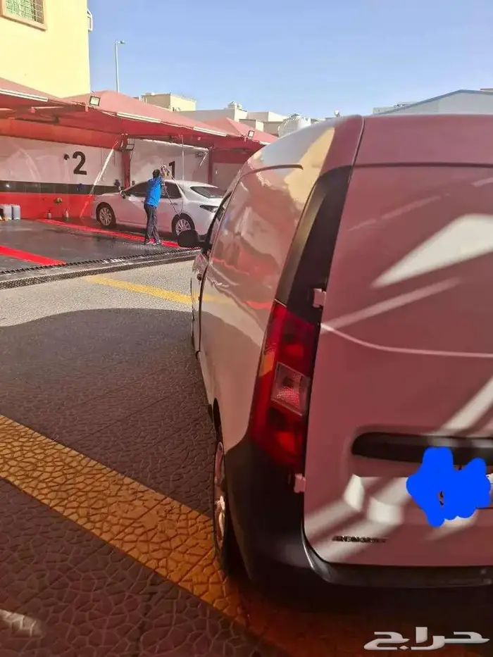 للإيجار فانات بضاعه ديزل وبنزين مبرد وجاف 1
