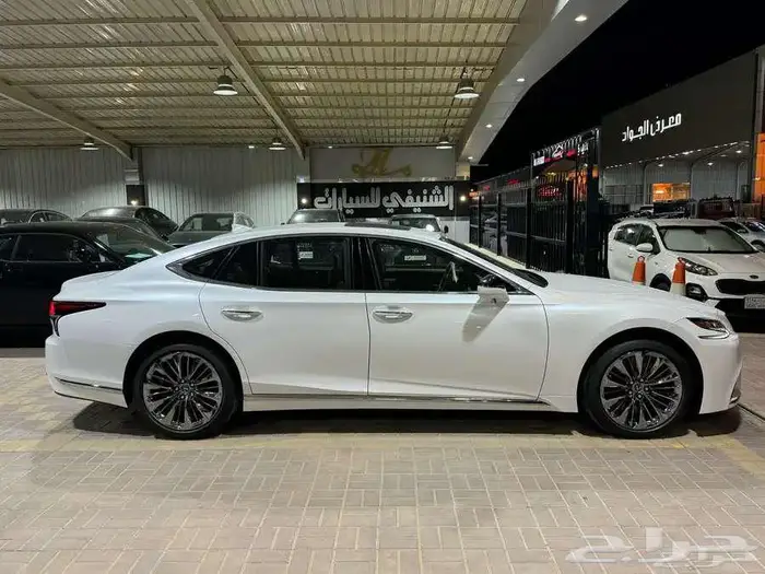 لكزس LS500 2018 سعودي 2