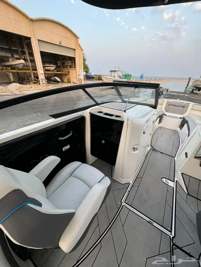 للبيع جت بوت ياماها Yamaha 252 SD X 8