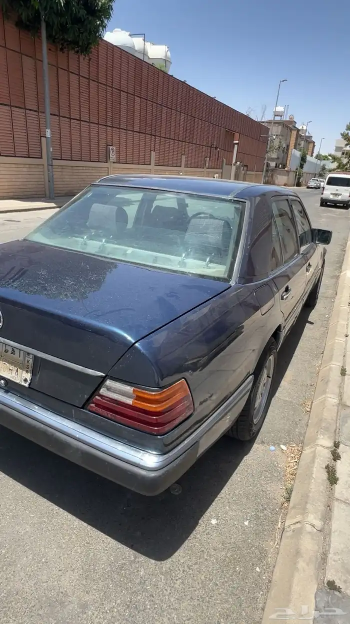 مرسيدس E موديل 1992 8