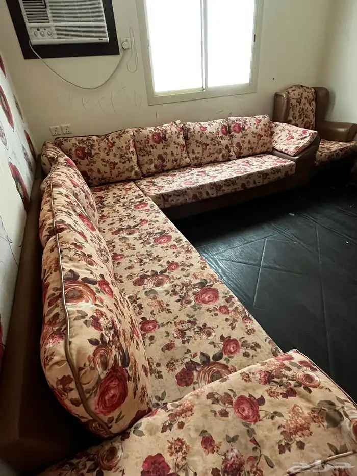 كنب زاوية مع مفرد 0