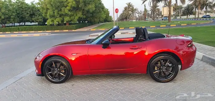 mazda miata mx-5 club low mileage 11