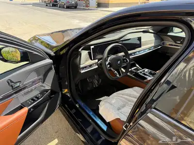 BMW735 2025 5