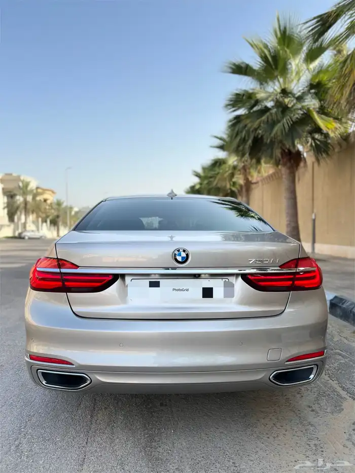 بي ام دبليو 730Li قمة النظافة 2017 بحالة الوكالة 52