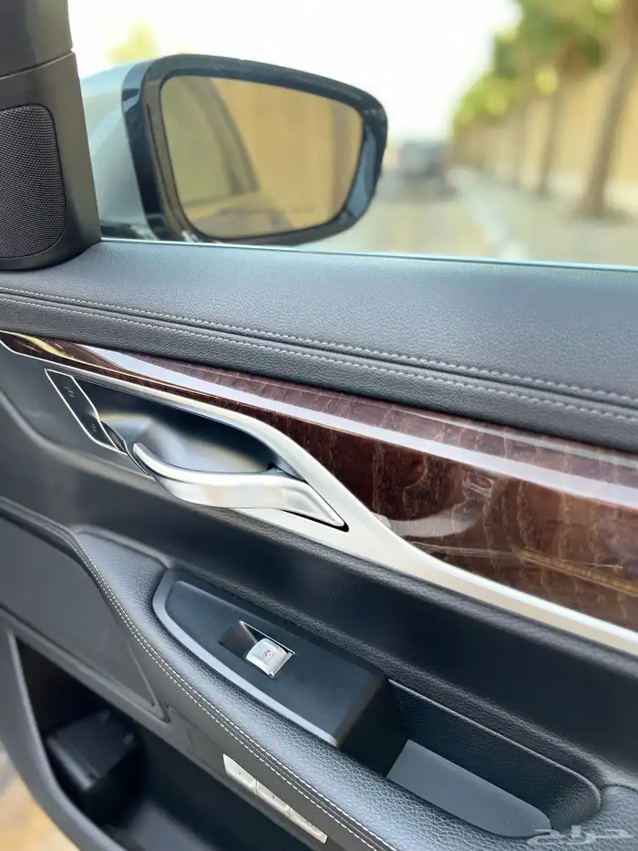 بي ام دبليو 730Li قمة النظافة 2017 بحالة الوكالة 43