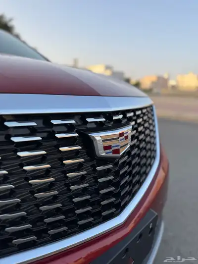 2022 كاديلاك XT5 8