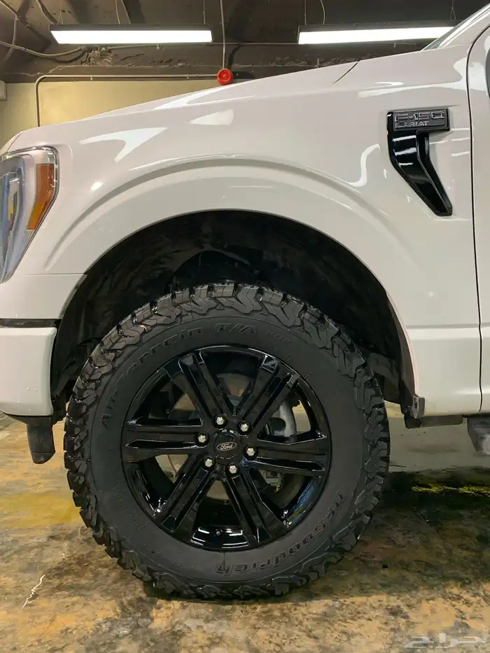فورد F150 2024 رش مطاطي للجنوط 3