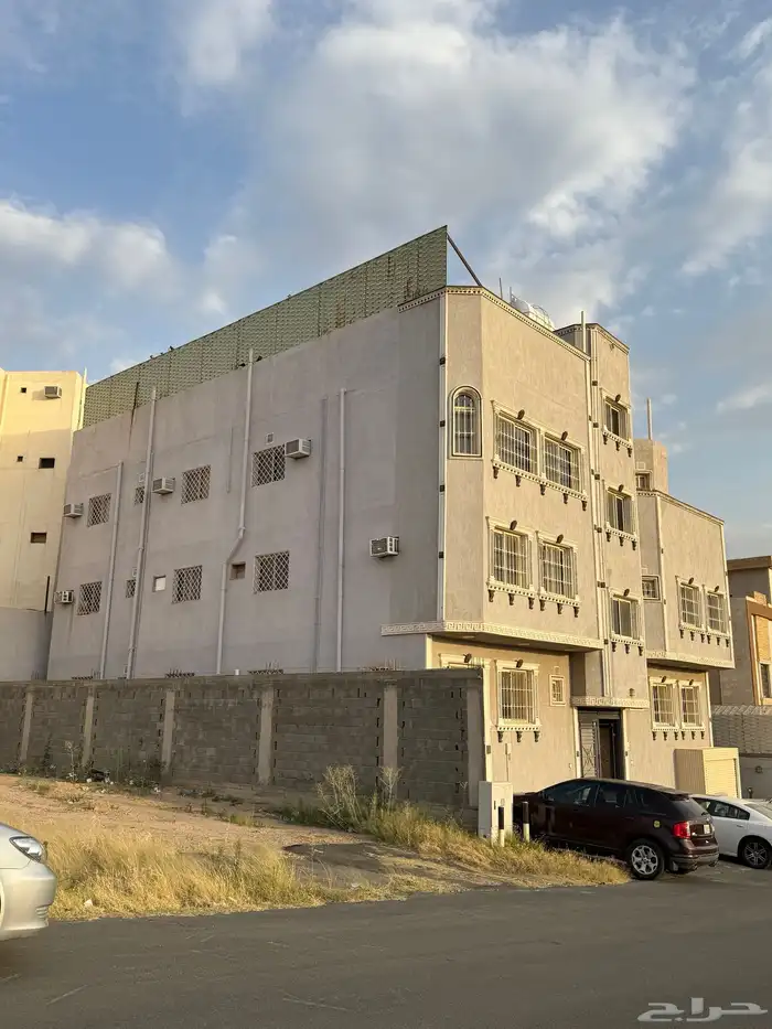 عماره مكونه من 5 شقق ودور كامل ملحق 1