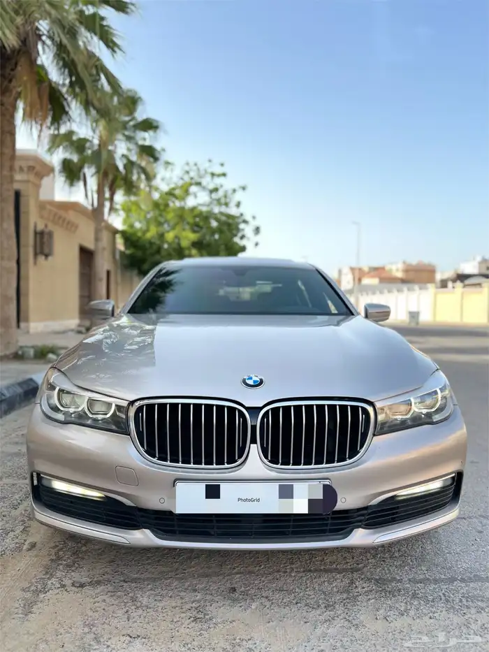 بي ام دبليو 730Li قمة النظافة 2017 بحالة الوكالة 51